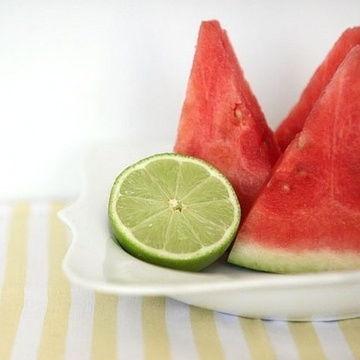 夏天吃瓜头像男,瓜果飘香——男生们的“清凉”头像新风尚