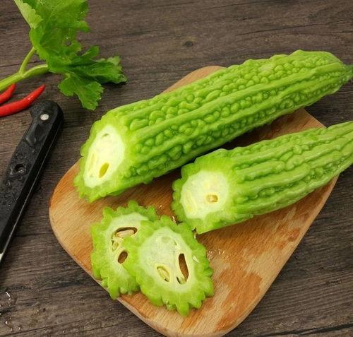 小翠吃瓜图片,夏日清凉一“瓜”