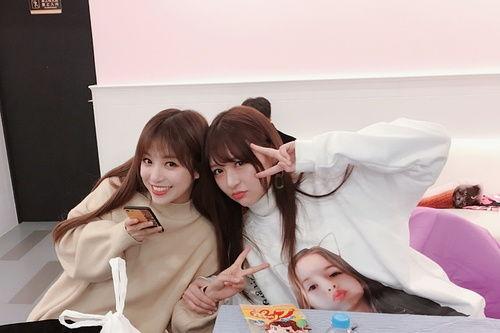 吃瓜小组起名,揭秘娱乐圈幕后故事，带你领略明星真实生活