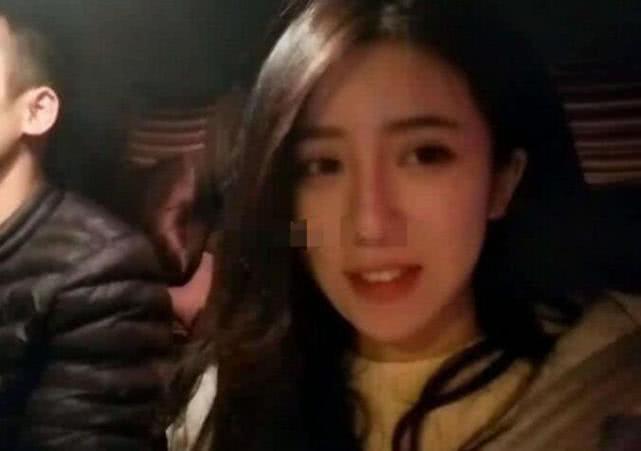 直播算命变吃瓜,揭秘网络迷信背后的娱乐狂欢