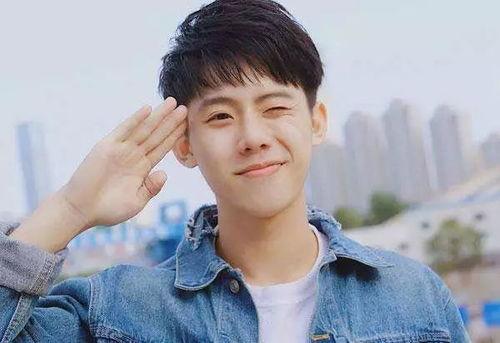 周奇吃瓜,揭秘娱乐圈背后的那些事儿